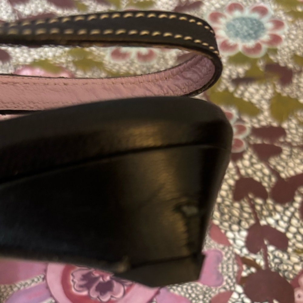 Taryn Rose Italian Leather Sandals - Picture 8 of 8